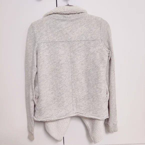Abercrombie & Fitch Sherpa Lined Gray Cardigan Jacket Open Front Sz XS/S - Picture 2 of 11